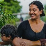 இந்த சமூகத்தில் புரிந்துகொள்ளப்படாமல் கடந்து செல்லப்படும் பல பெண்களின் உளவியல் வலி!
