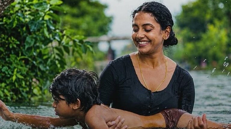 இந்த சமூகத்தில் புரிந்துகொள்ளப்படாமல் கடந்து செல்லப்படும் பல பெண்களின் உளவியல் வலி!
